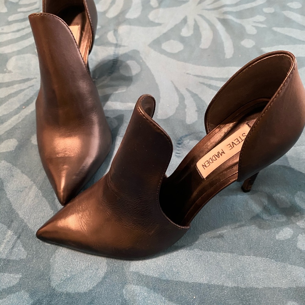 Black booties heels